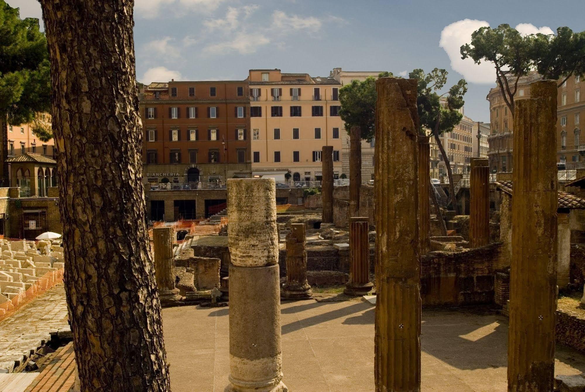 Residenza Gens Julia Bed & Breakfast Rome Exterior photo