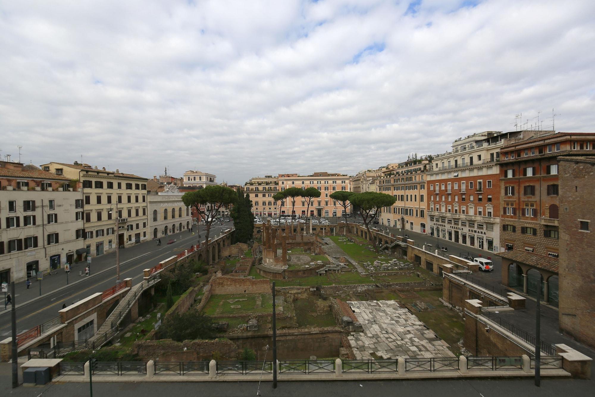 Residenza Gens Julia Bed & Breakfast Rome Exterior photo